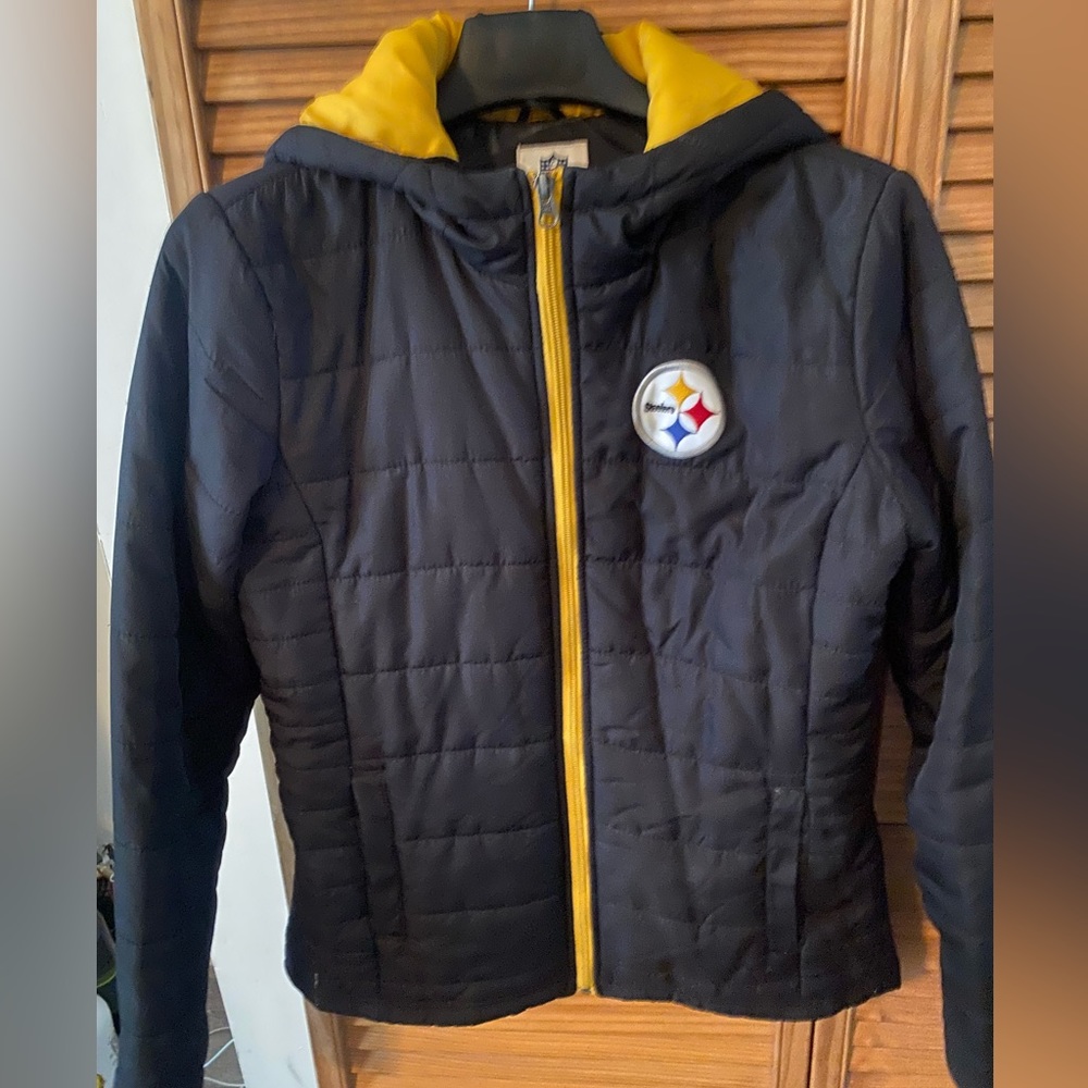 Pittsburgh Steelers Woman’s Jacket Size Small